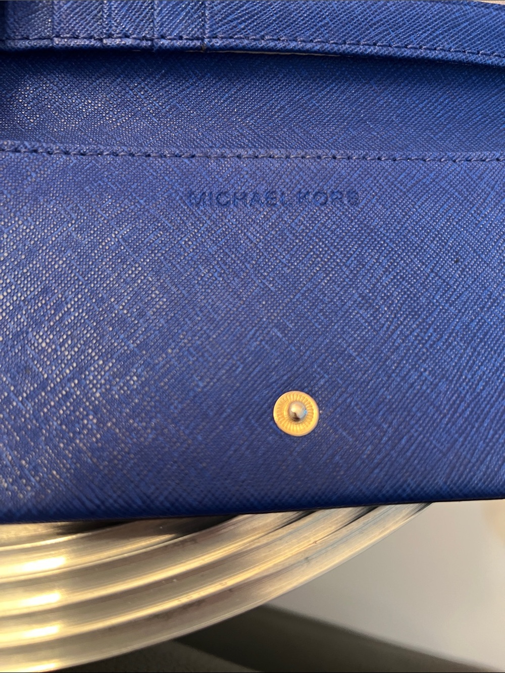 MICHAEL KORS ELECTRIC BLUE SLIM WRISTLET WALLET - Picture 6 of 12